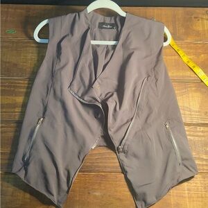 Anna Grace Gray Sleeveless Vest with Zipper Details